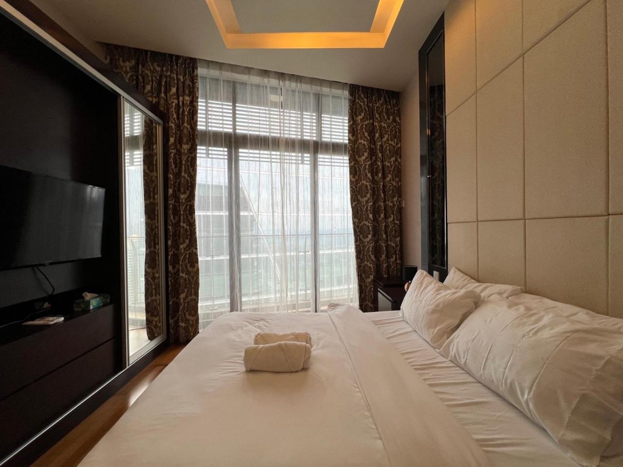 Dorsett By Apex Management *