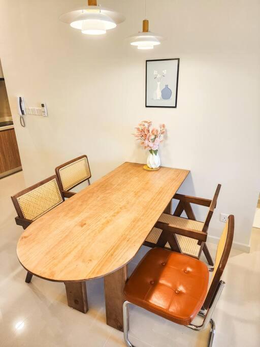 Apartment Sunway Velocity 2 -- Dual Key X Child Friendly With Comfy By Cowidea *
