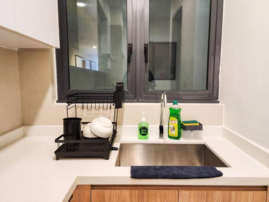 Apartment Sunway Velocity 2 -- Dual Key X Child Friendly With Comfy By Cowidea *
