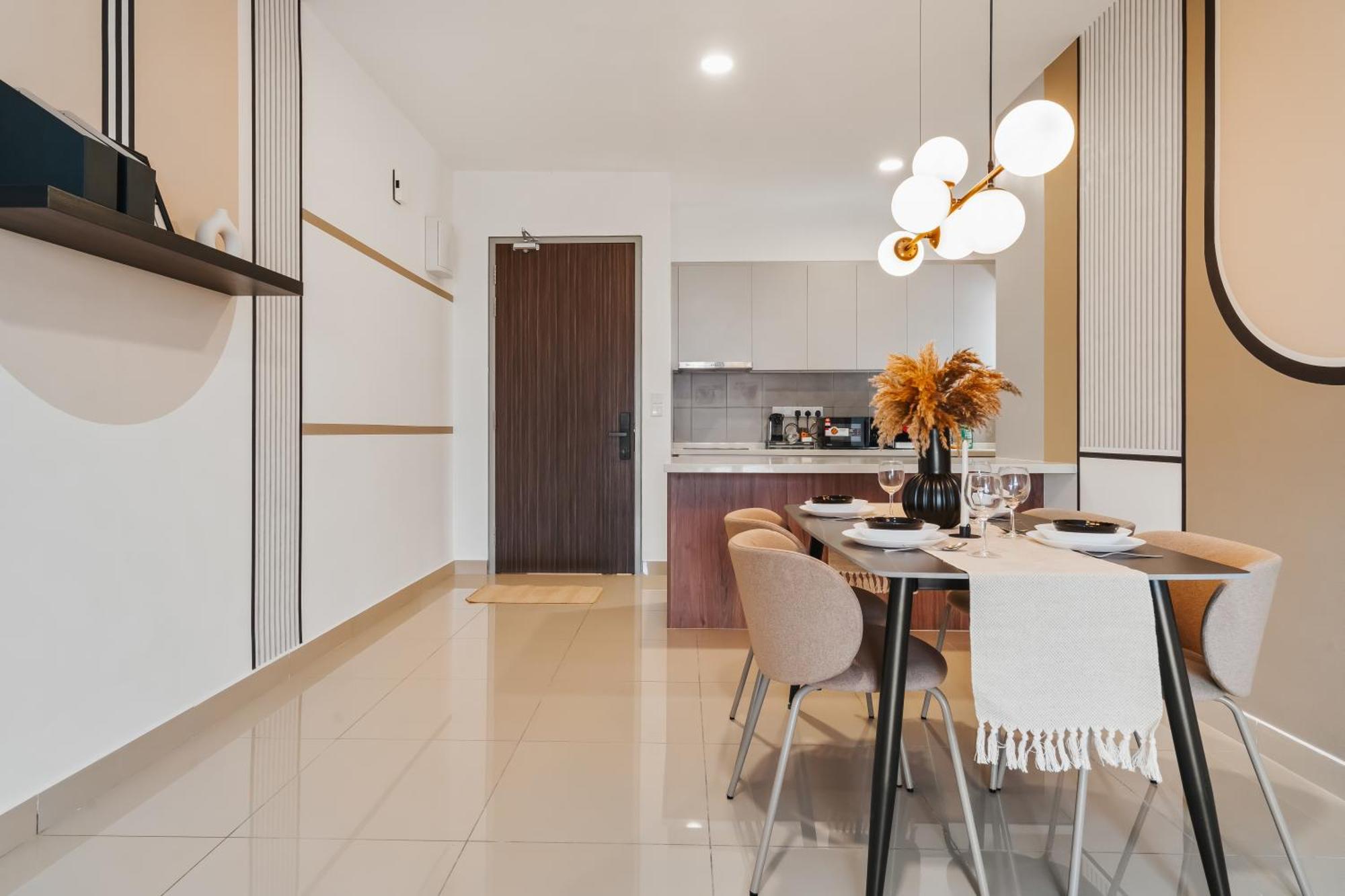 Apartment 4br Luscious M Vertica Near Mrt By Rumabnb