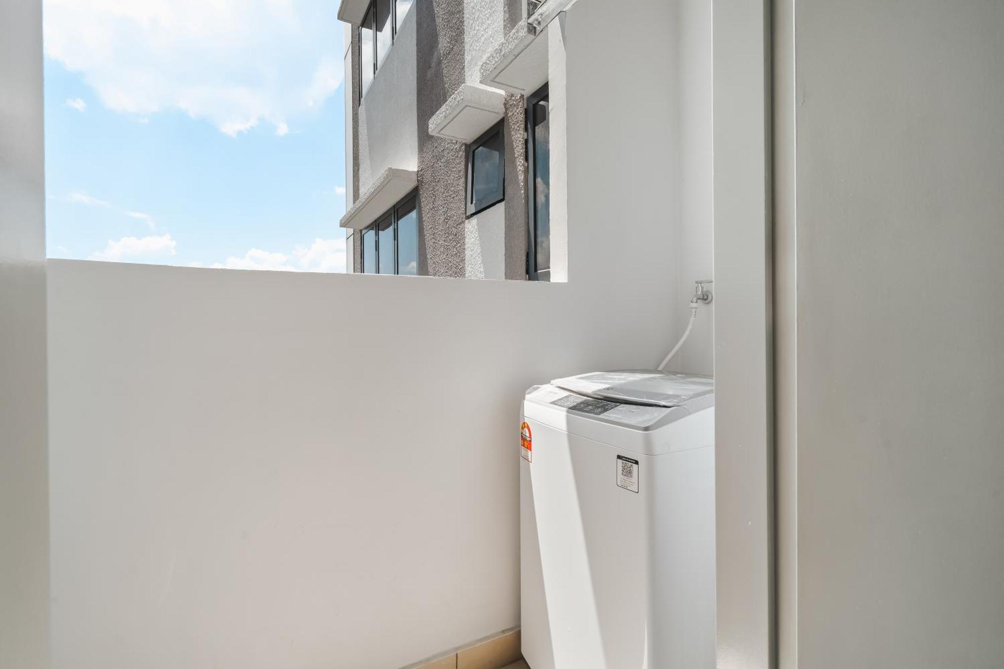 Apartment 4br Luscious M Vertica Near Mrt By Rumabnb *