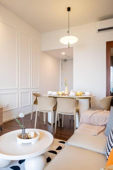 Apartment Paradise S Velocity Mall Lrt Mrt 中文房东