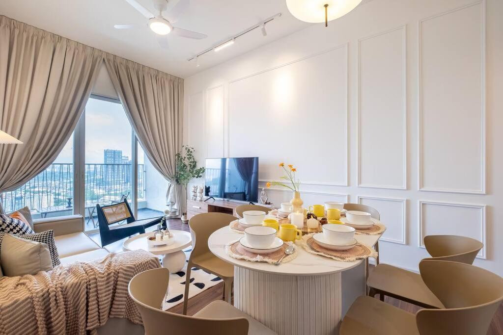Paradise S Velocity Mall Lrt Mrt 中文房东 Apartment