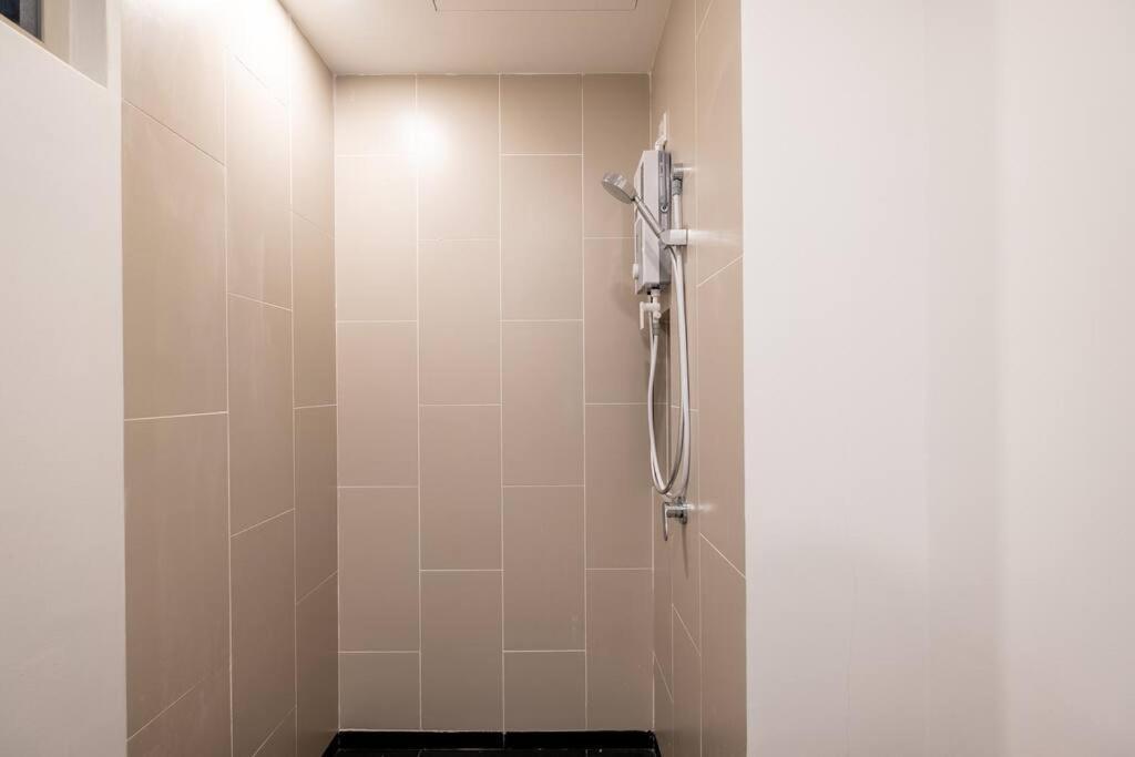 Paradise S Velocity Mall Lrt Mrt 中文房东 Apartment Kuala Lumpur