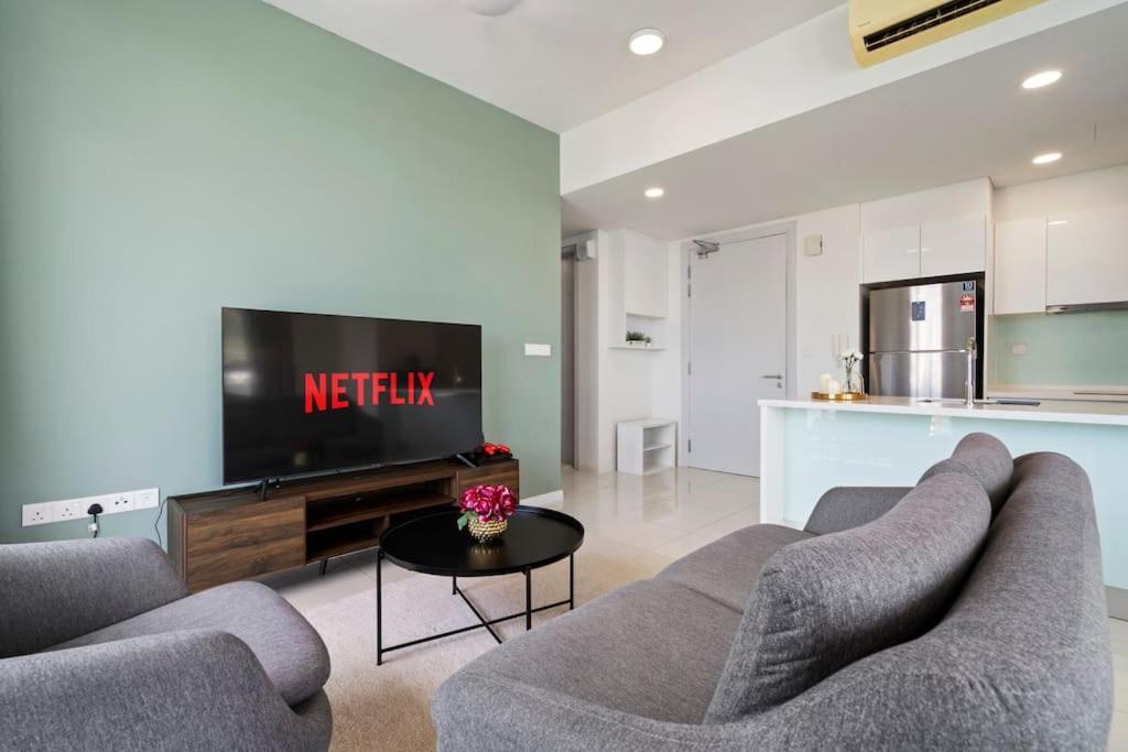 Kl East Mall-theridge-ps4-pool Table-netflix Apartment