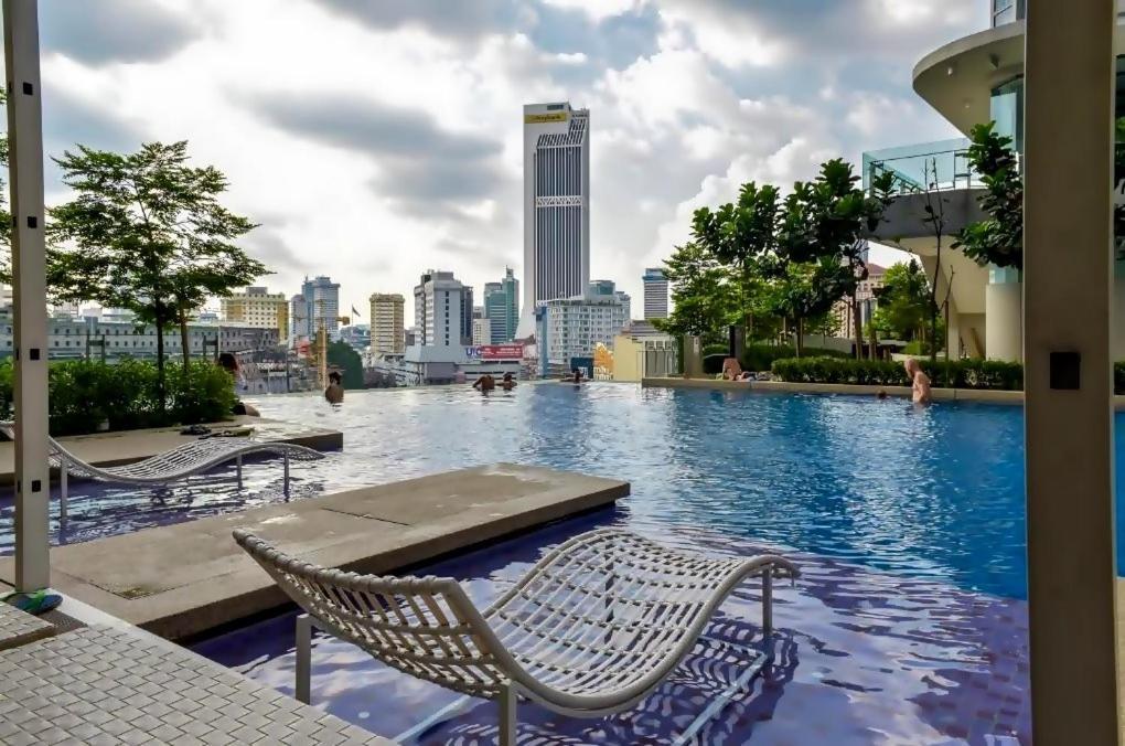 Pool World At Robertson Apartment Kuala Lumpur