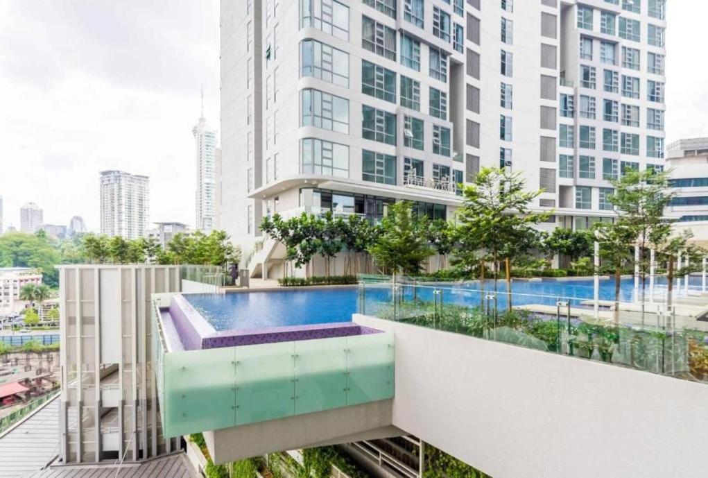 Pool World At Robertson Apartment