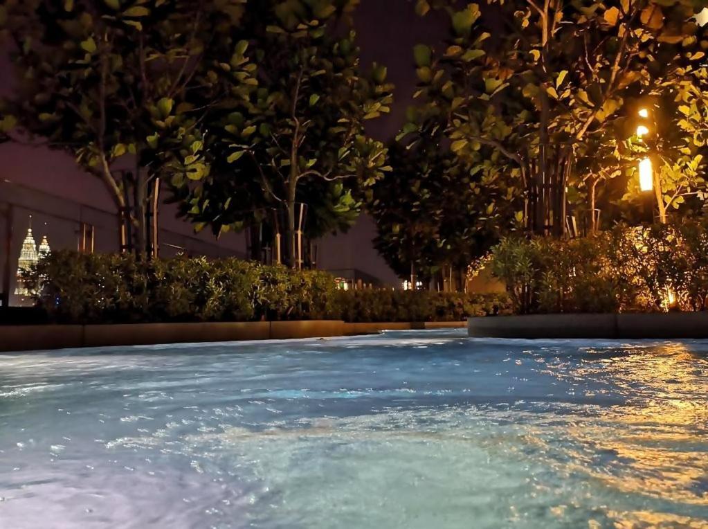 Pool World At Robertson Apartment Kuala Lumpur