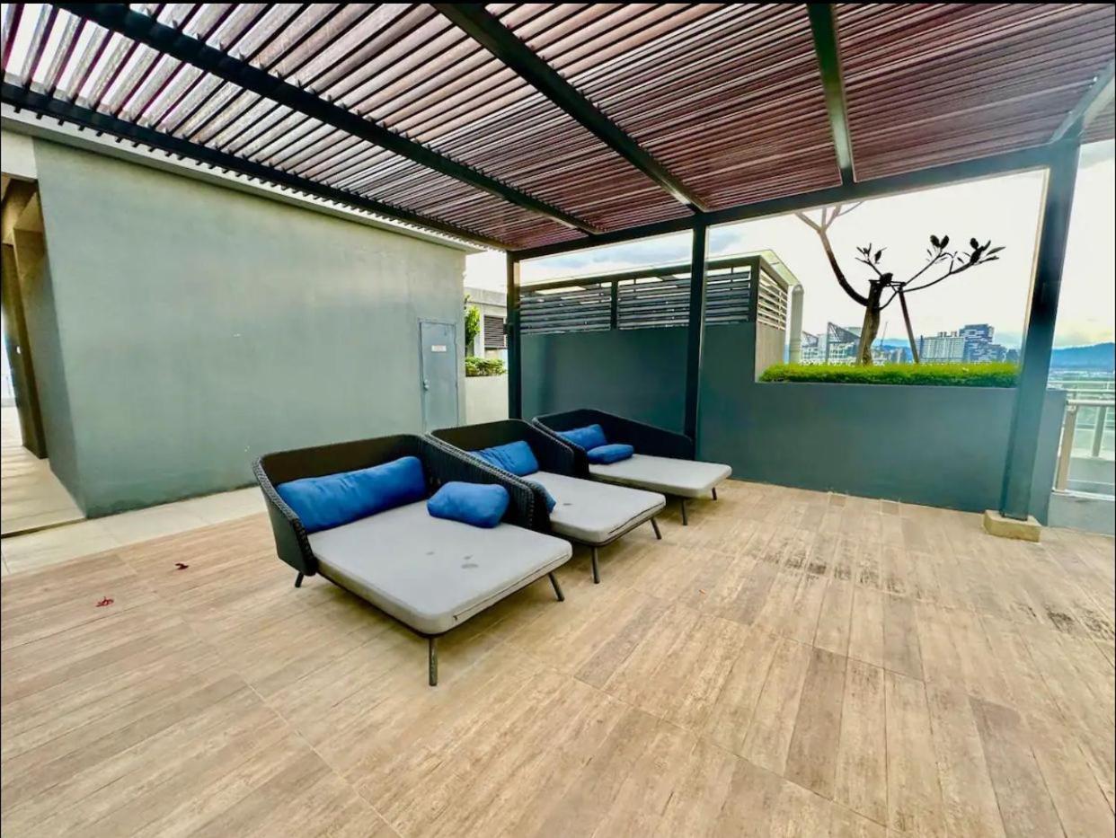 Rainbowstudioklcc * Kuala Lumpur
