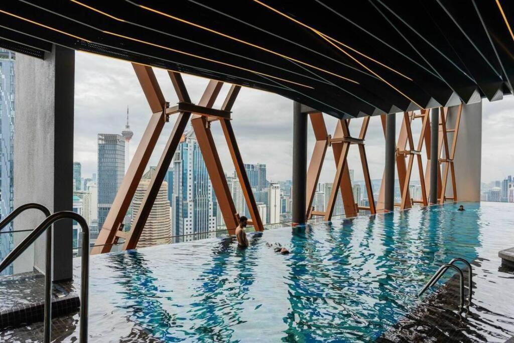 Scarletz Premium Klcc Iconic Twin Tower #38 Apartment *