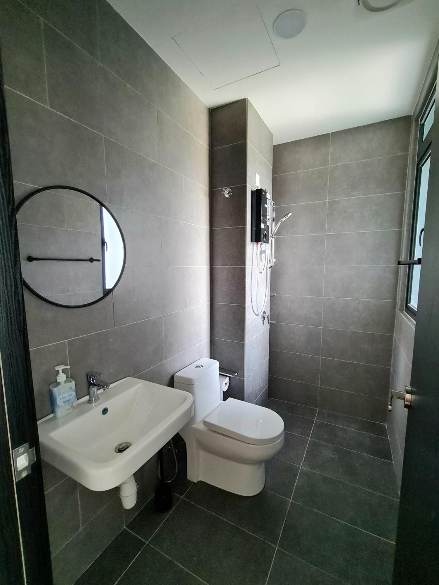 Cozy 2r2b Near Gleneagles @ Embassy Row Klcc Apartment