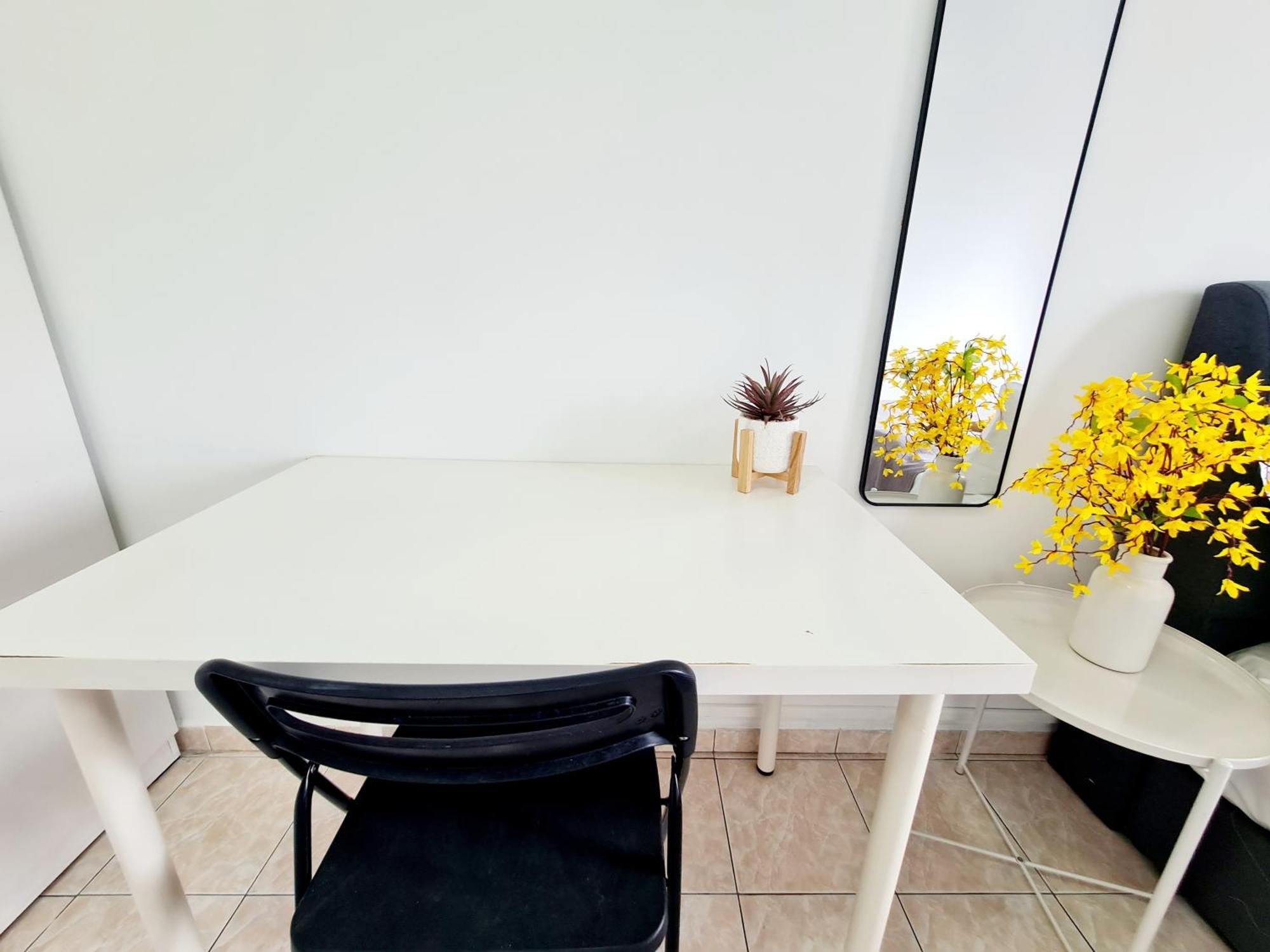 Apartment 4 Bedroom Endah Sri Petaling Night Market Bkt Jalil Pavilion Jalil Stadium Sport Center Imu Tbs Station *