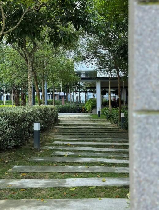 Mvd41#family 8pax 3 M Vertica Velocity Mall Cheras Ikea Mytown Short Walk To Mrt & Lrt Maluri Apartment *
