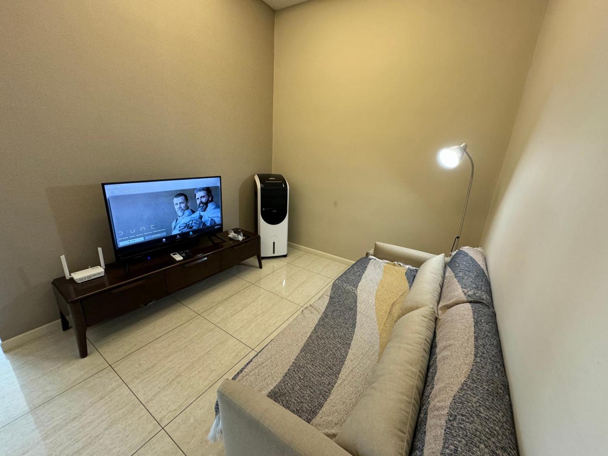 Dorsett Sri Hartamas By Chengal With Bathtub, Rooftop Pool, Kl Centre, Round The Clock Security, Netflix, Youtube, Free Parking