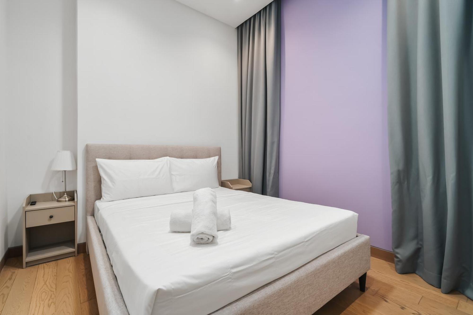 Twin Tower View 2br With Balcony Next To Lalaport Bbcc Shopping Mall 3-mins To Lrt Station *