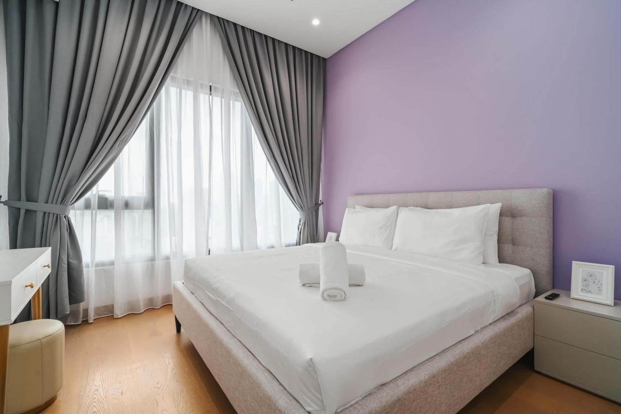 Twin Tower View 2br With Balcony Next To Lalaport Bbcc Shopping Mall 3-mins To Lrt Station * Kuala Lumpur