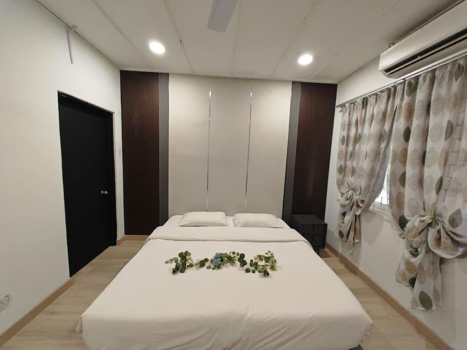 Villa Taman Duta Kl Deluxe By Ubook *