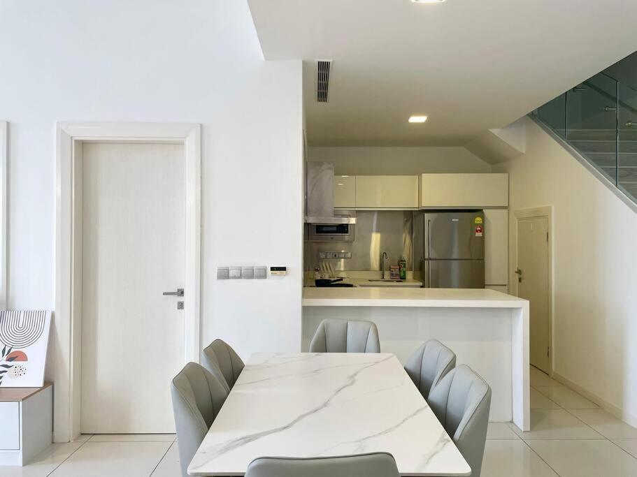 M Duplex Stunning High Floor View! Apartment Kuala Lumpur
