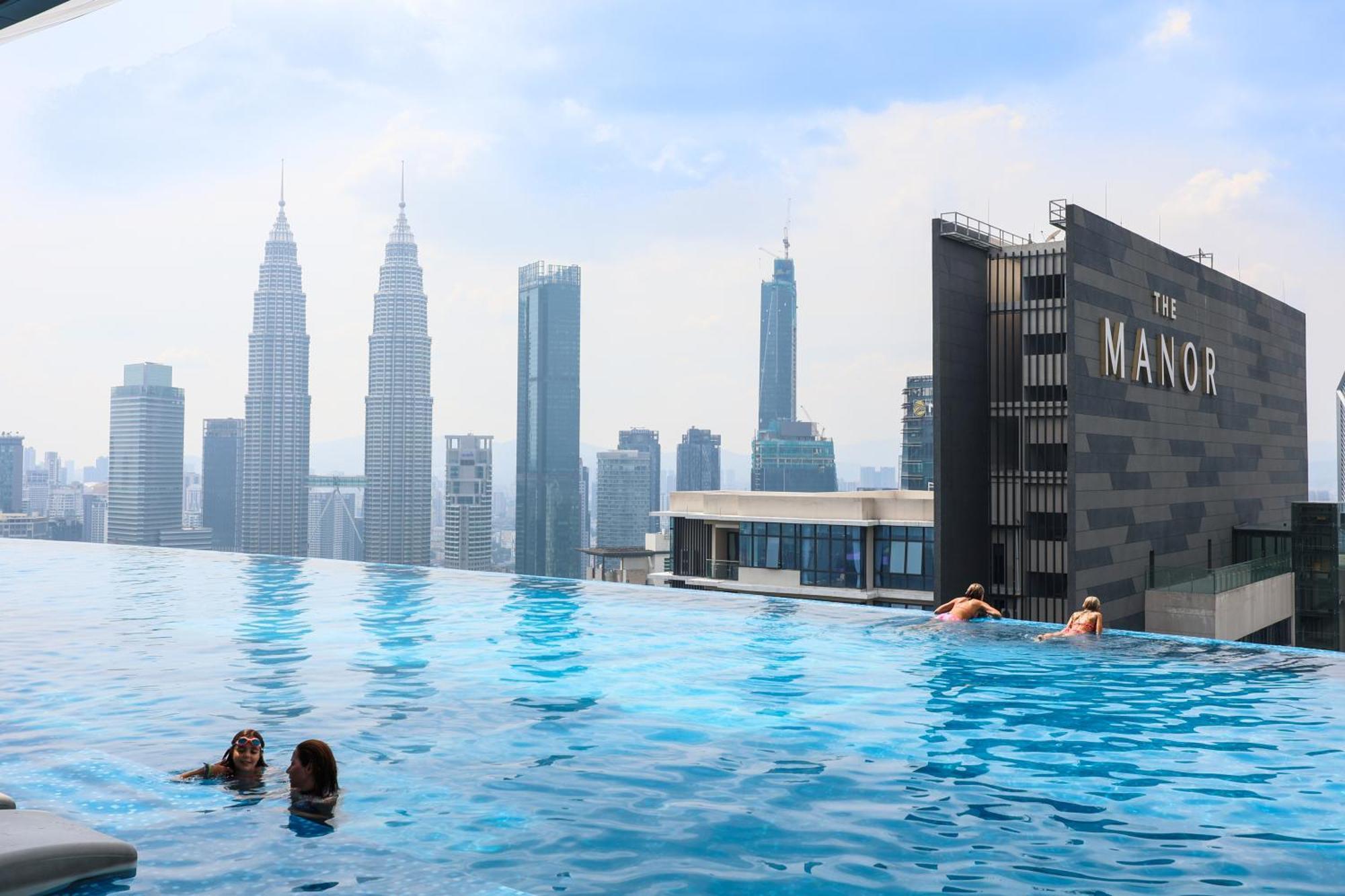 Eaton Klcc By Gb Apartment *