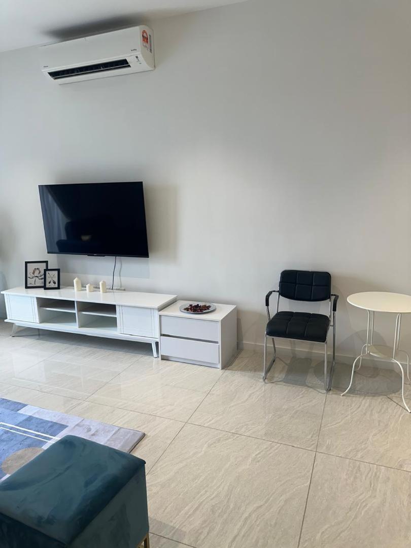 Luxury At Quill Residences Apartment *