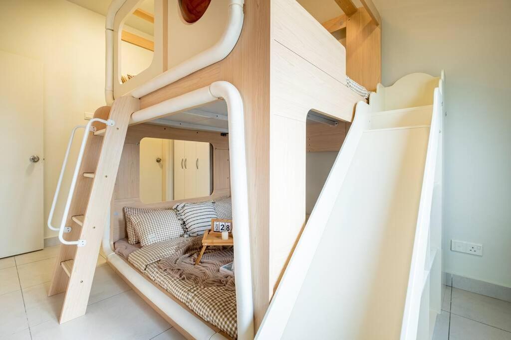 Apartment Fun Slides Majestic Maxim Cheras Staycation Mrt