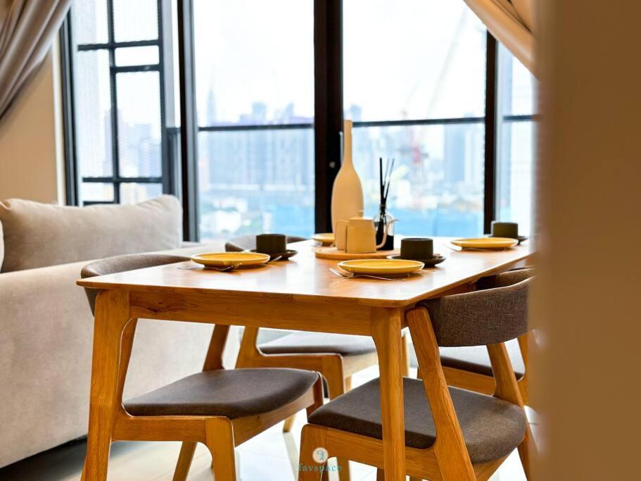 2b2b 4 Pax - Chan Sow Lin - 10 Min To Trx Apartment Kuala Lumpur