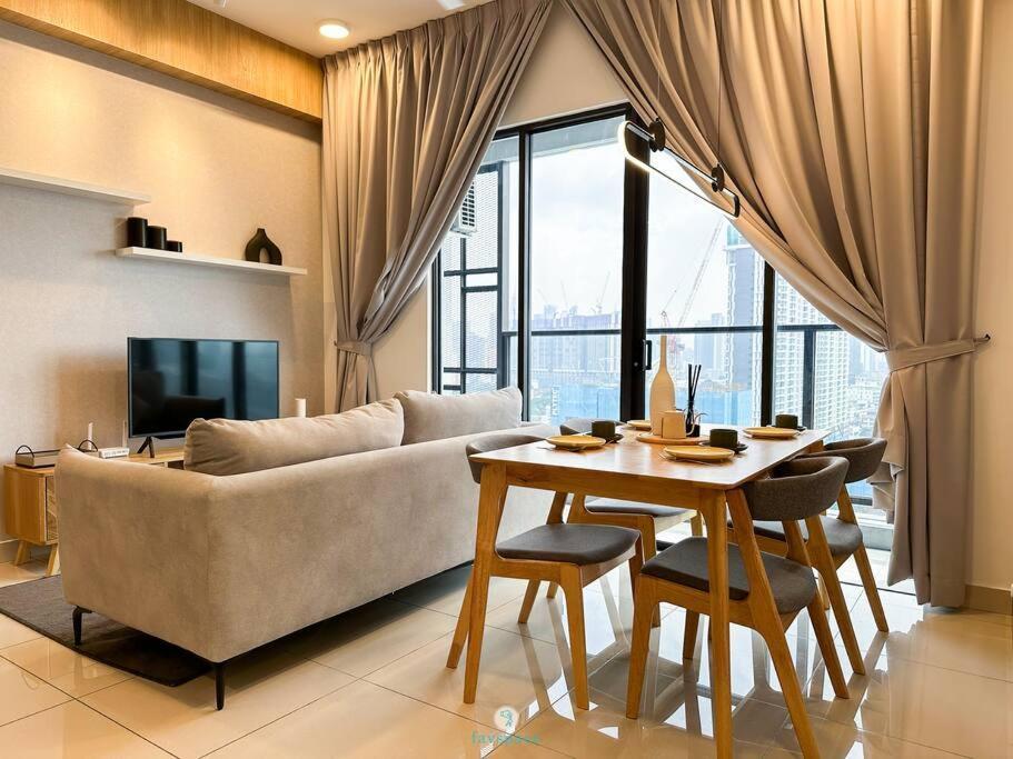 Apartment 2b2b 4 Pax - Chan Sow Lin - 10 Min To Trx Kuala Lumpur