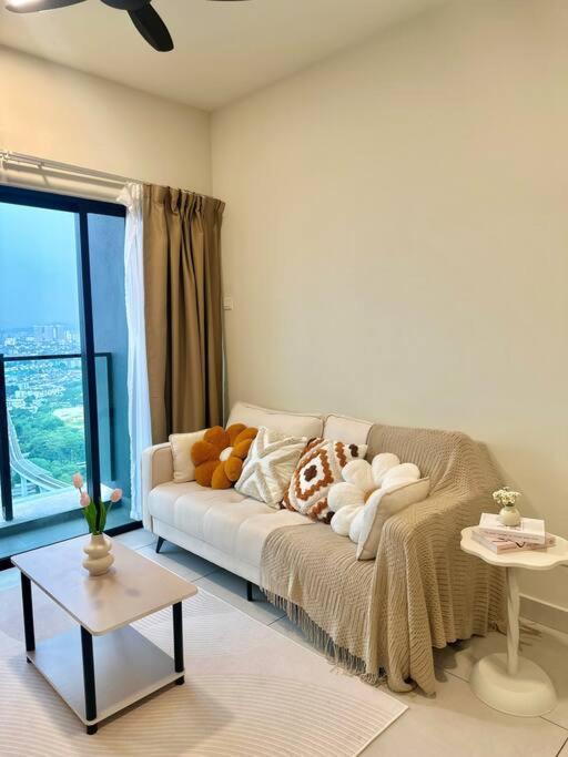 Creamy Kl View - Majestic Maxim Near Ucsi, Kl, Mrt #康乐夜市 Apartment *