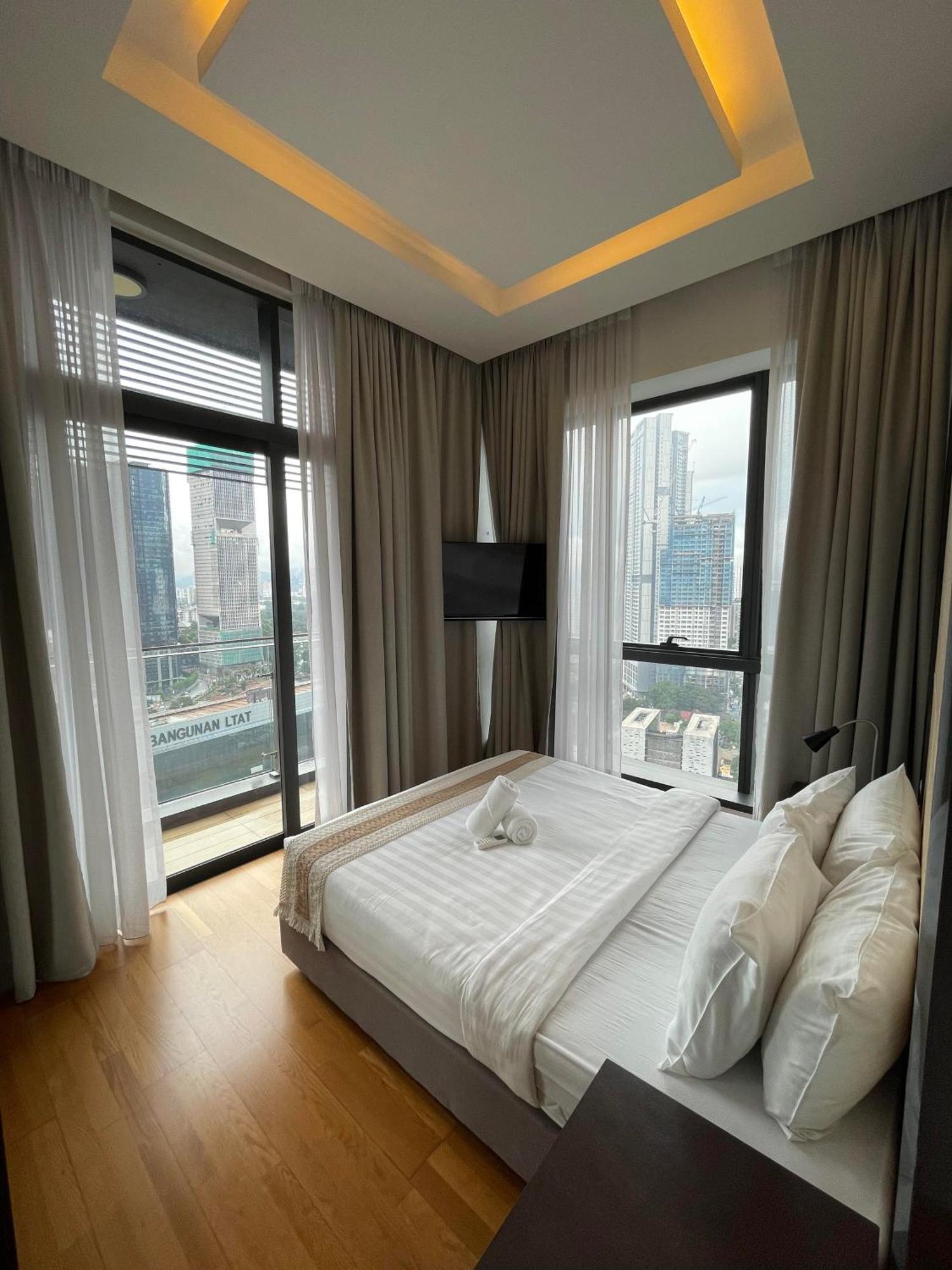 Dorsett By Apex Management Apartment