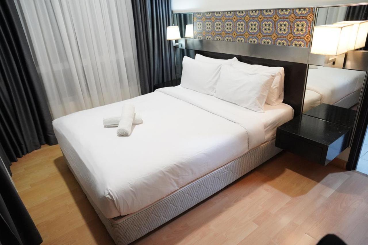 The Luxe Apartment