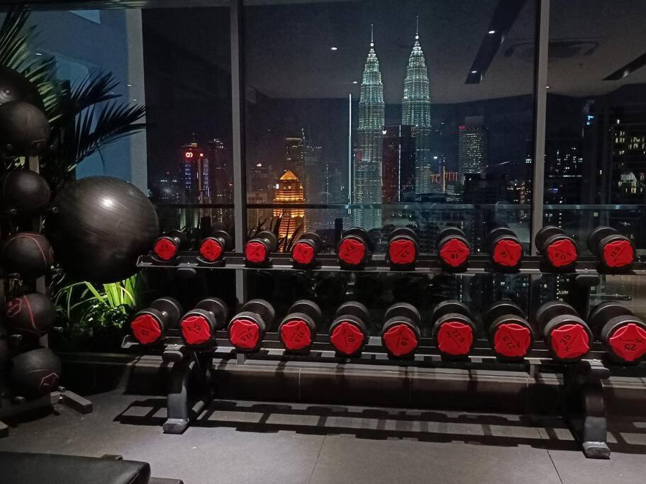 Col 93b Balcony Klcc View & Infinity Pool *