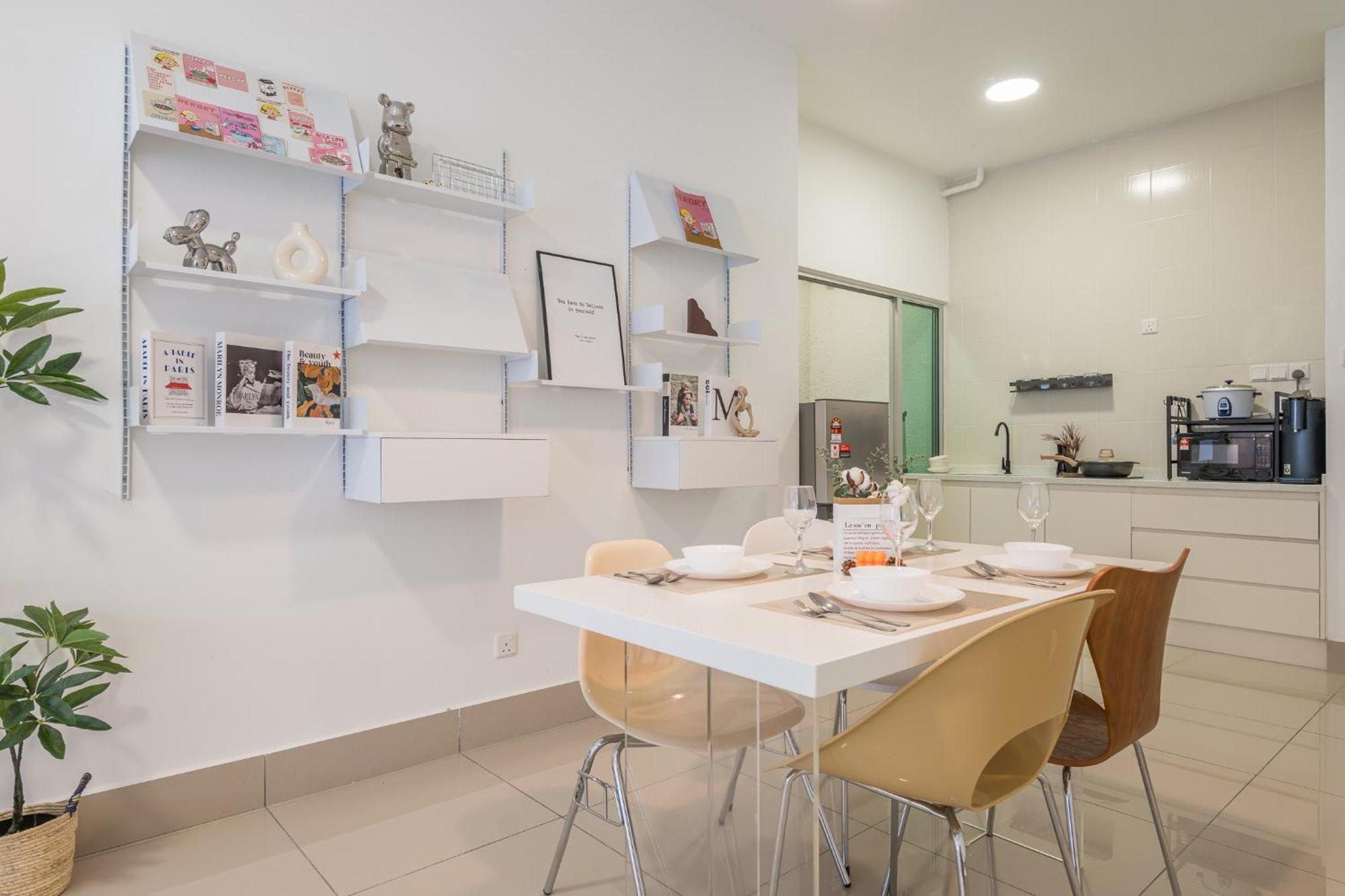 Razak Residences By The Conts *