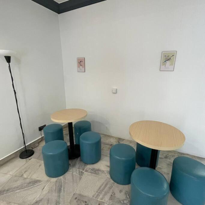 Cozythemed 11 Pax Batucaves Publika Mitec Pwtc Apartment Kuala Lumpur