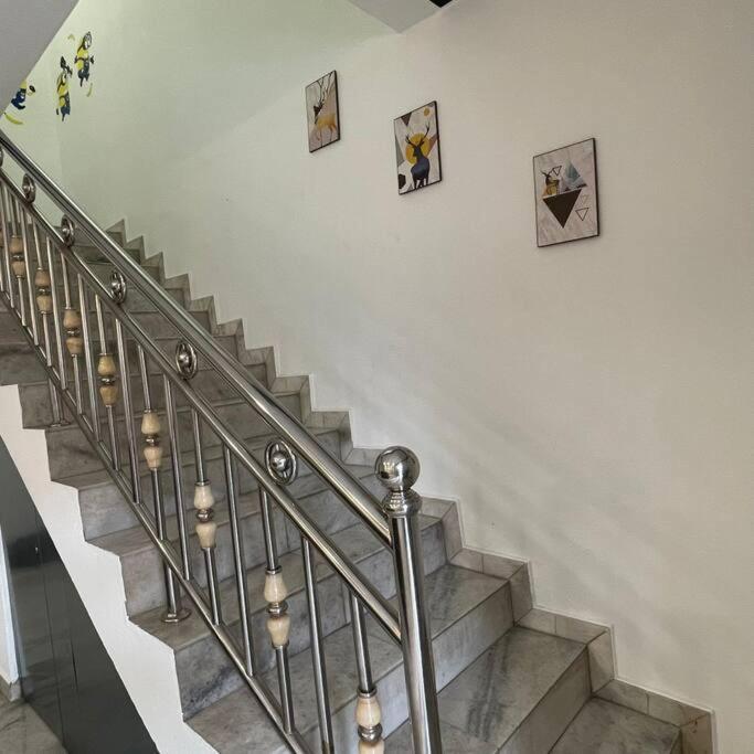 Cozythemed 11 Pax Batucaves Publika Mitec Pwtc Kuala Lumpur