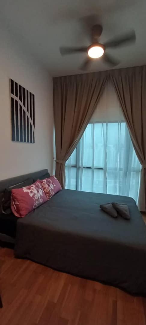 Apartment The Wadies 2br 5pax Reizz Residences With Balcony And View Jalan Ampang Kuala Lumpur
