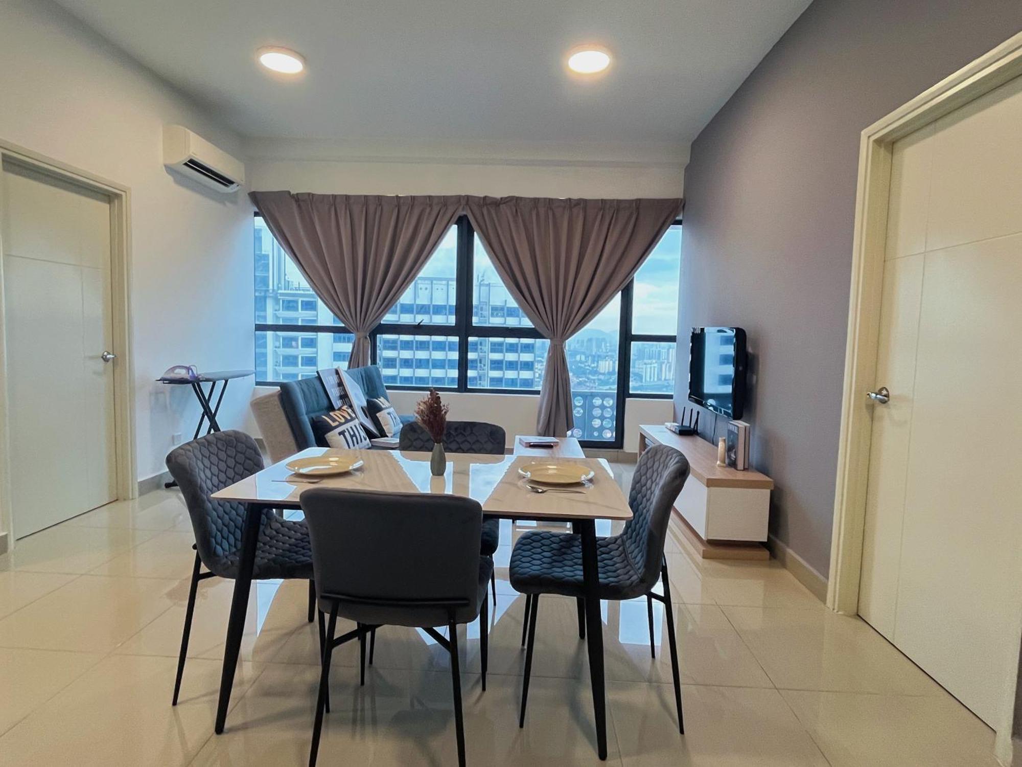 Arte By Manhattan Group Apartment