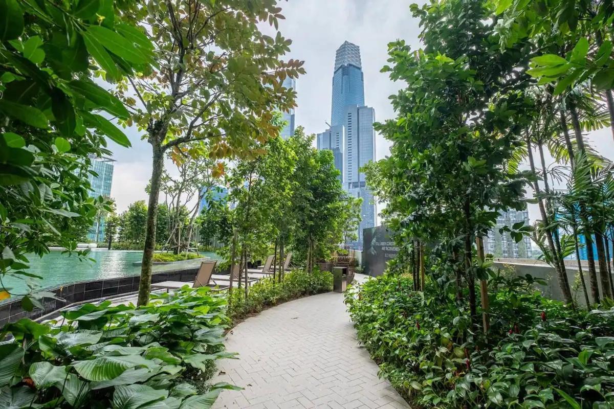 Maxhome-agile Bukit Bintang Trx * Kuala Lumpur