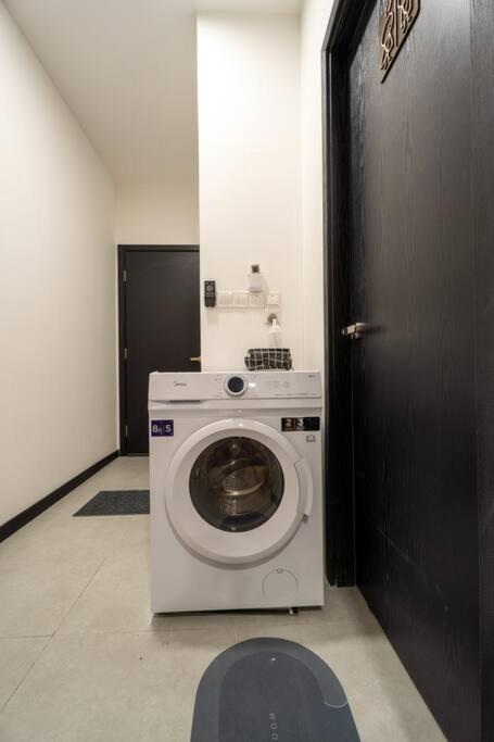 Neu By Cozy Unit L30ra 2-3pax Near Klcc & Jelatek Lrt * Kuala Lumpur