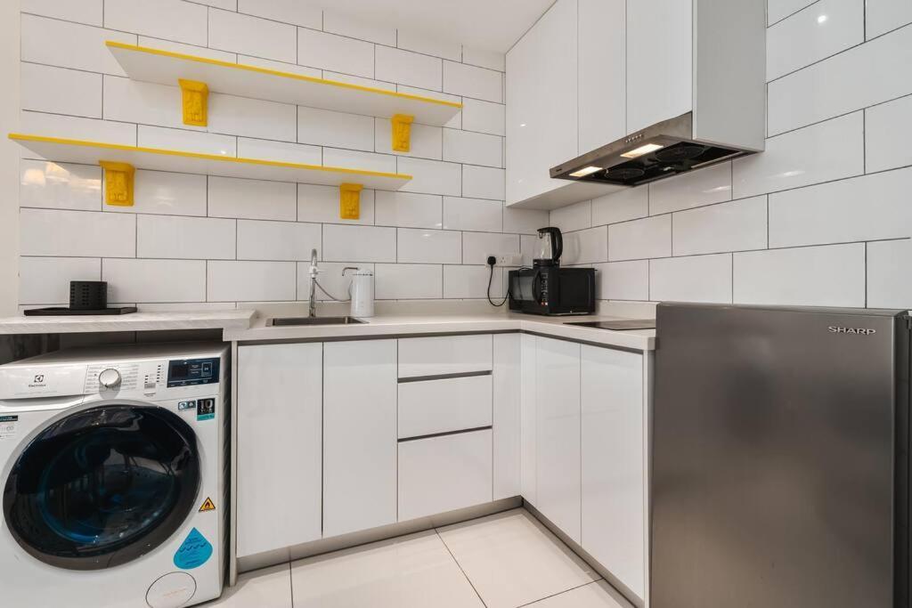 Apartment Arte Mont Kiara Elegant Highest Floor Netflix 6pax