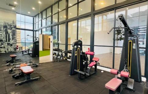 The Wadies 2br 5pax Reizz Residences With Balcony And View Jalan Ampang Kuala Lumpur