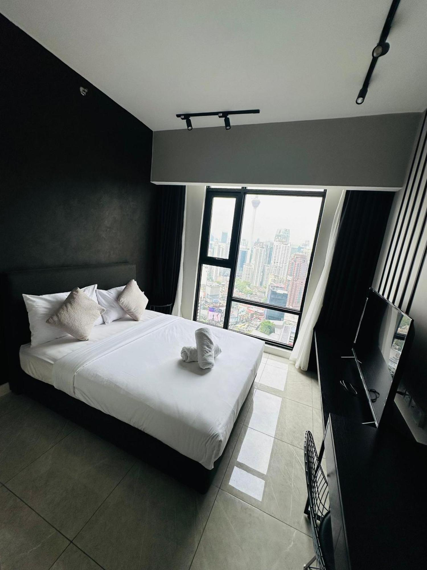 Axon Bukit Bintang By Taheeens *