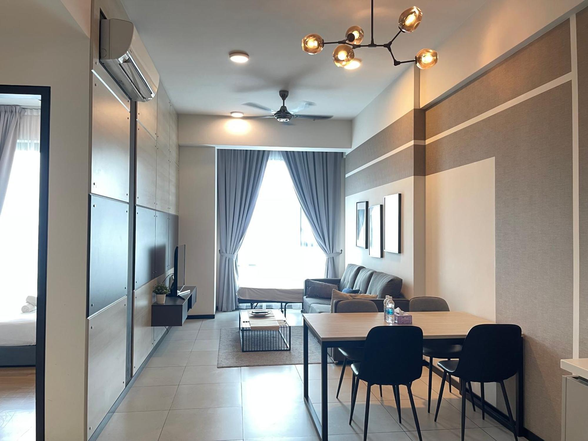 Opus 118 Tower View Apartment *