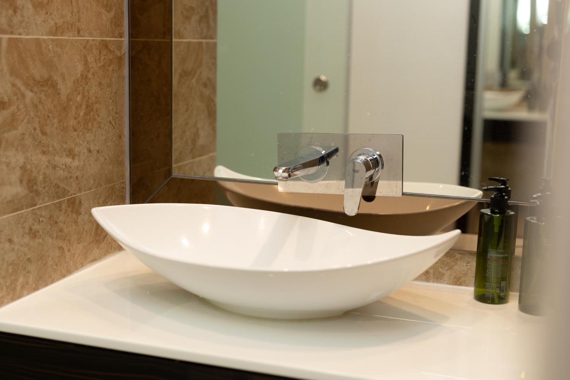 Dorsett Bukit Bintang Near Pavilion Kl, By Cobnb *