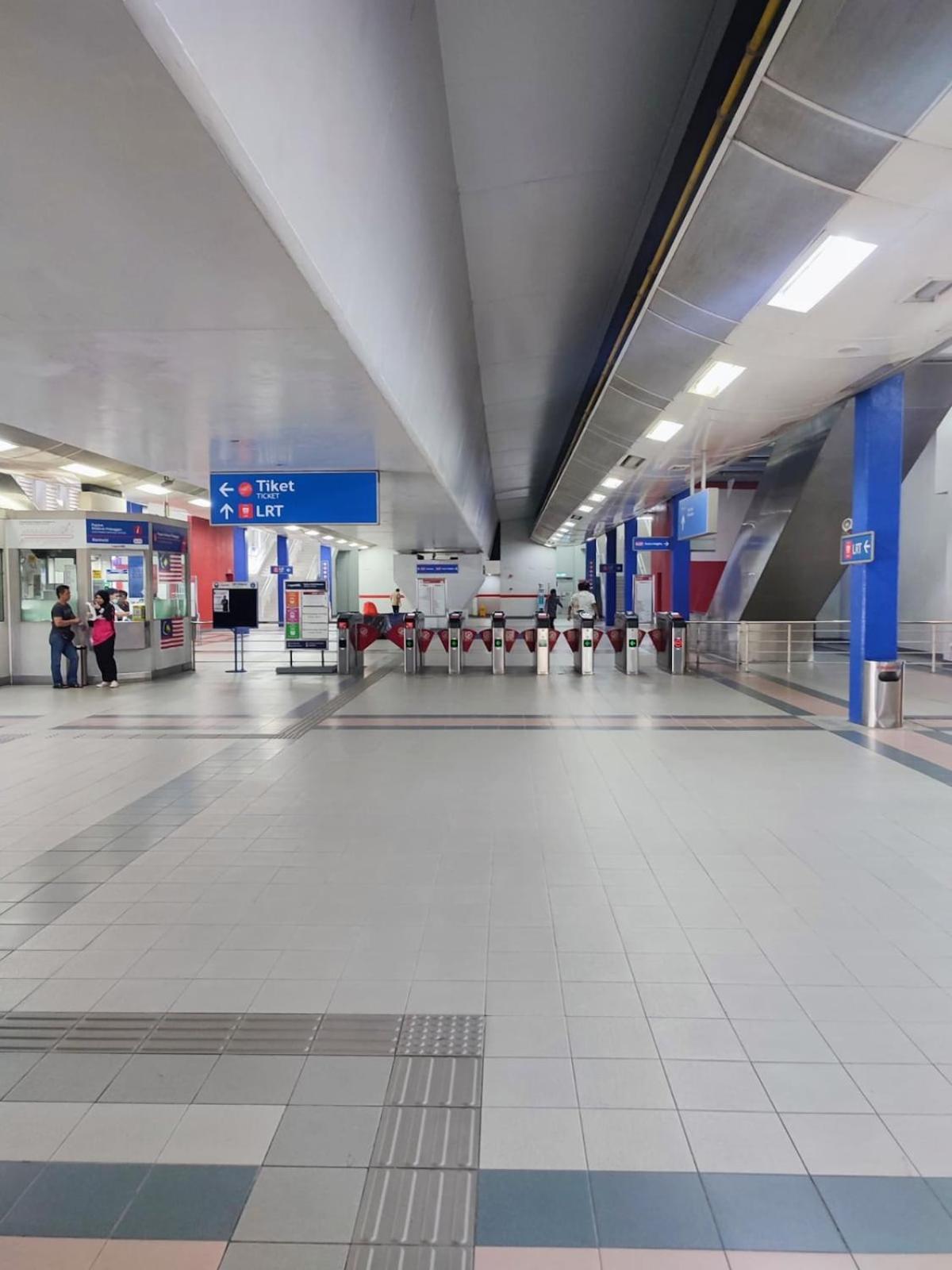 Kl Midvalley Lrt Bangsar Modern Btc12 D Kuala Lumpur