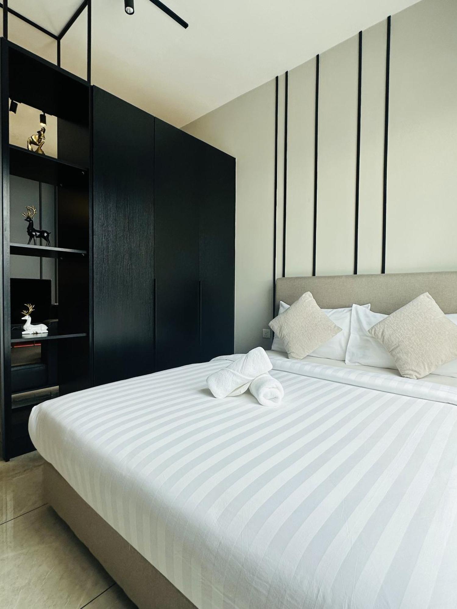 Apartment Axon By Pavilion Forest