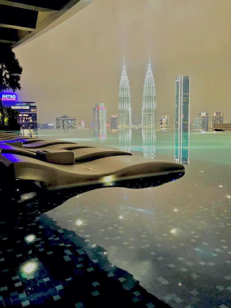 Largest Rooftop Infinity Swimming Pool At Eaton * Kuala Lumpur