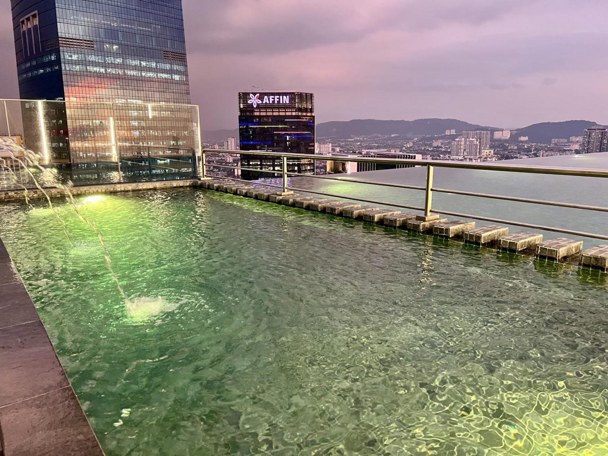 1 Min To Trx Exchange Mall