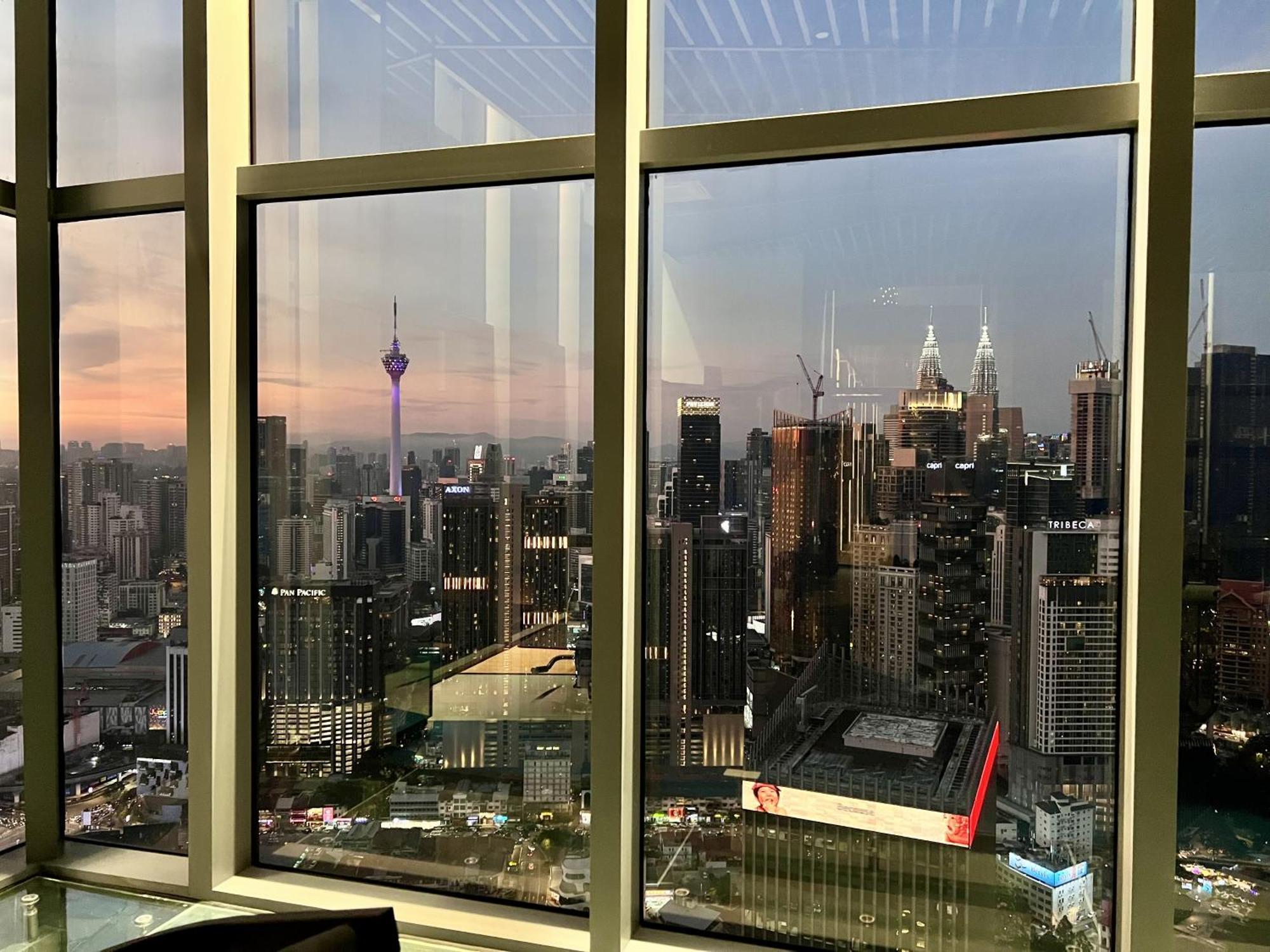 Apartment 1 Min To Trx Exchange Mall *