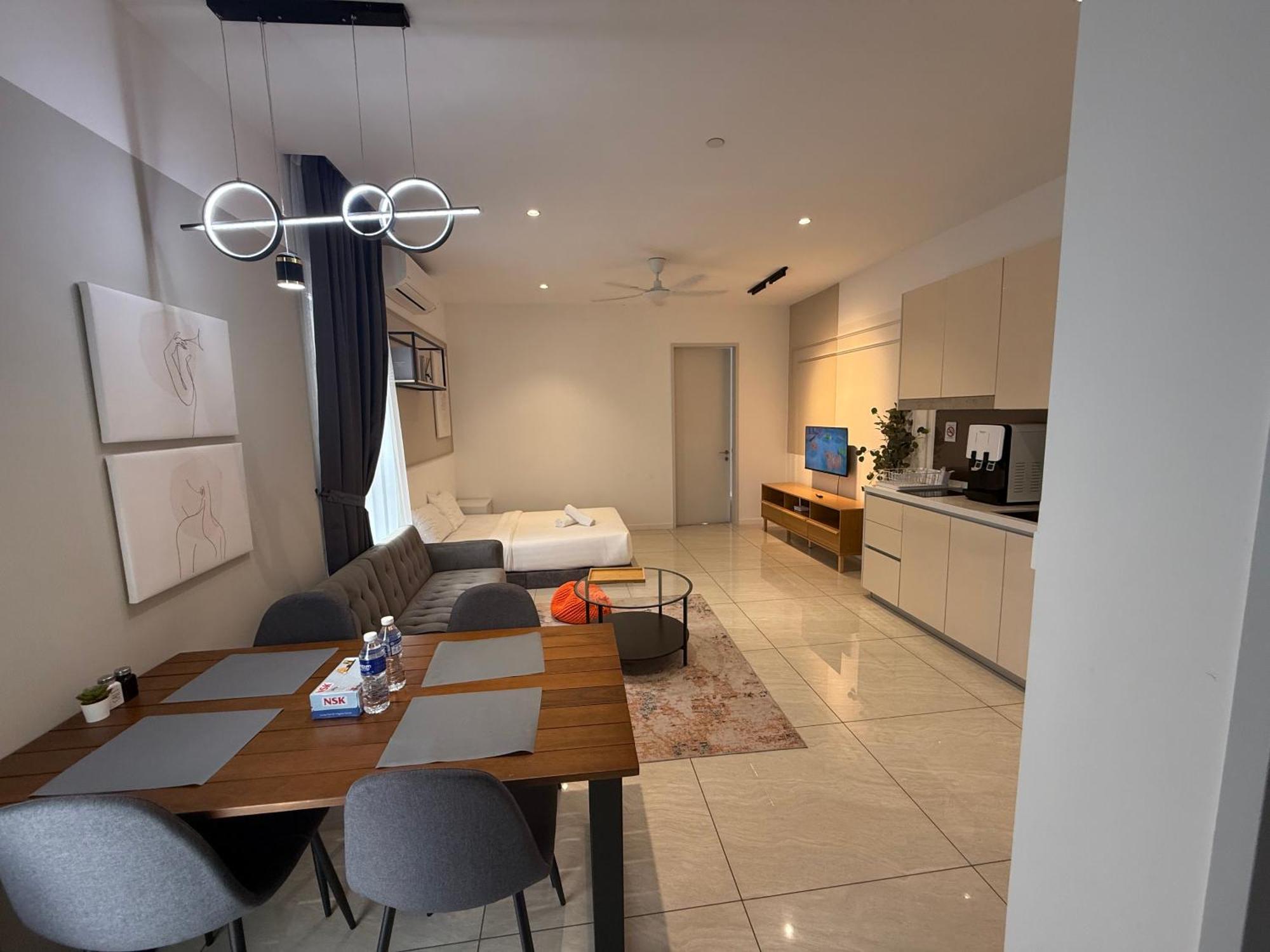 Quill Luxury Apartment *