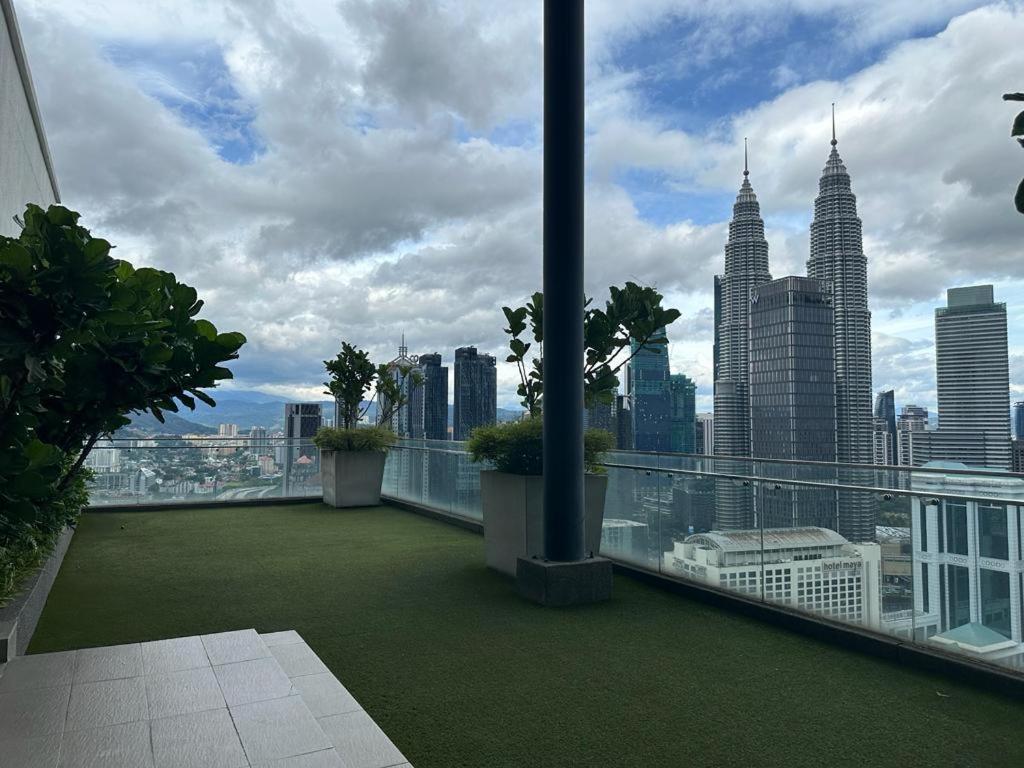 Mercu Summer By Dh Apartment